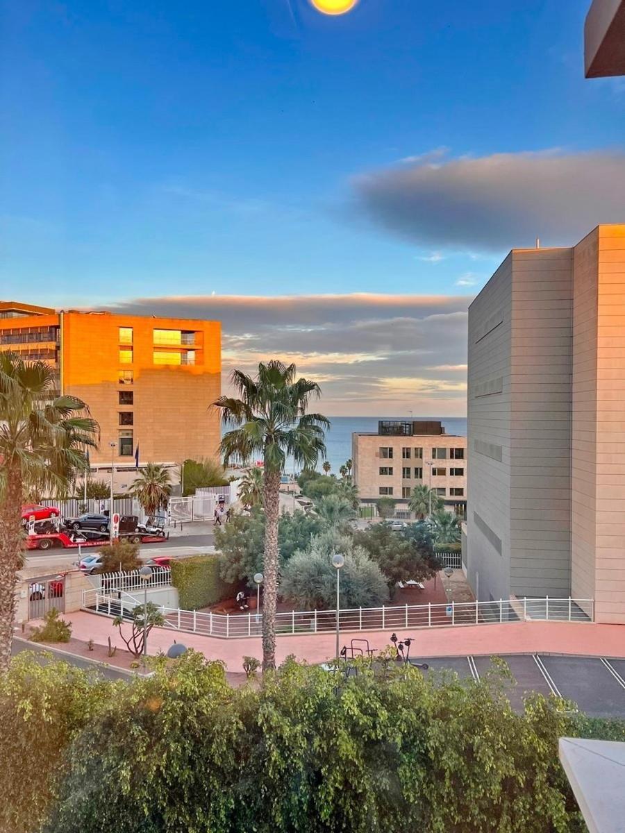 Of Light Apartment Alicante